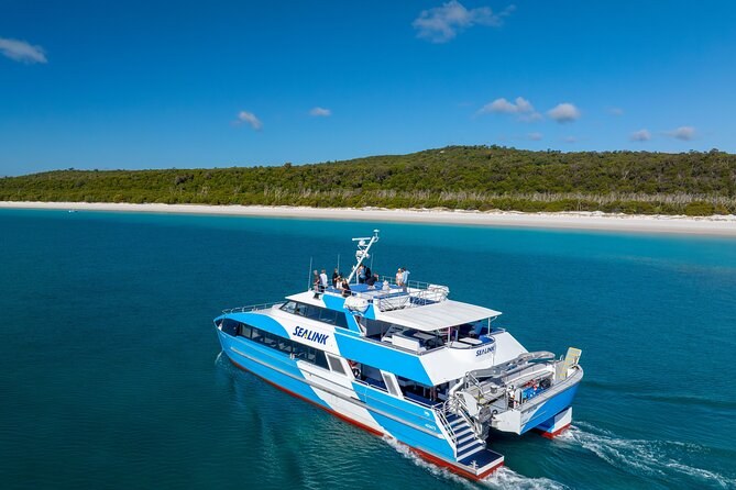 Whitehaven Beach Full-Day Cruise from Airlie Beach with Transfers